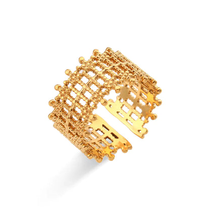 Niche Woven Ring